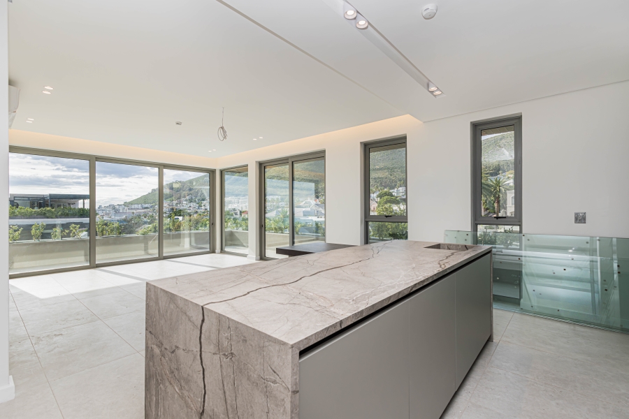 3 Bedroom Property for Sale in Fresnaye Western Cape